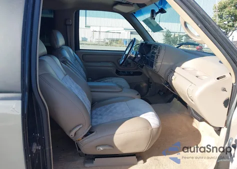 1996 Chevrolet Tahoe C1500 from USA, damaged, VIN 3GNEC18R6TG150126